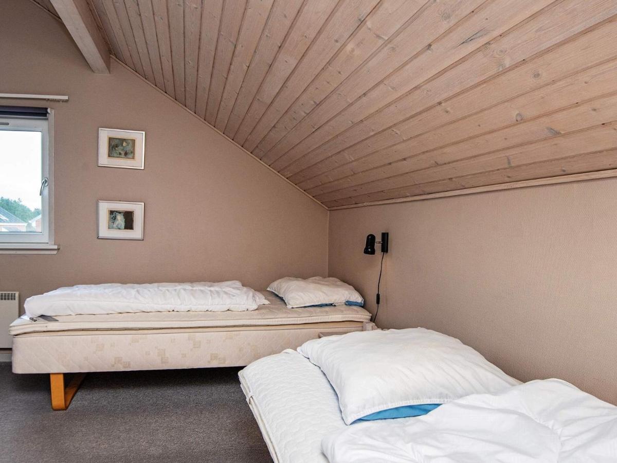 6 Person Holiday Home In R M Sønderby 外观 照片